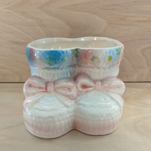 Rubens Originals Vintage Ceramic Baby Booties Planter-pink
